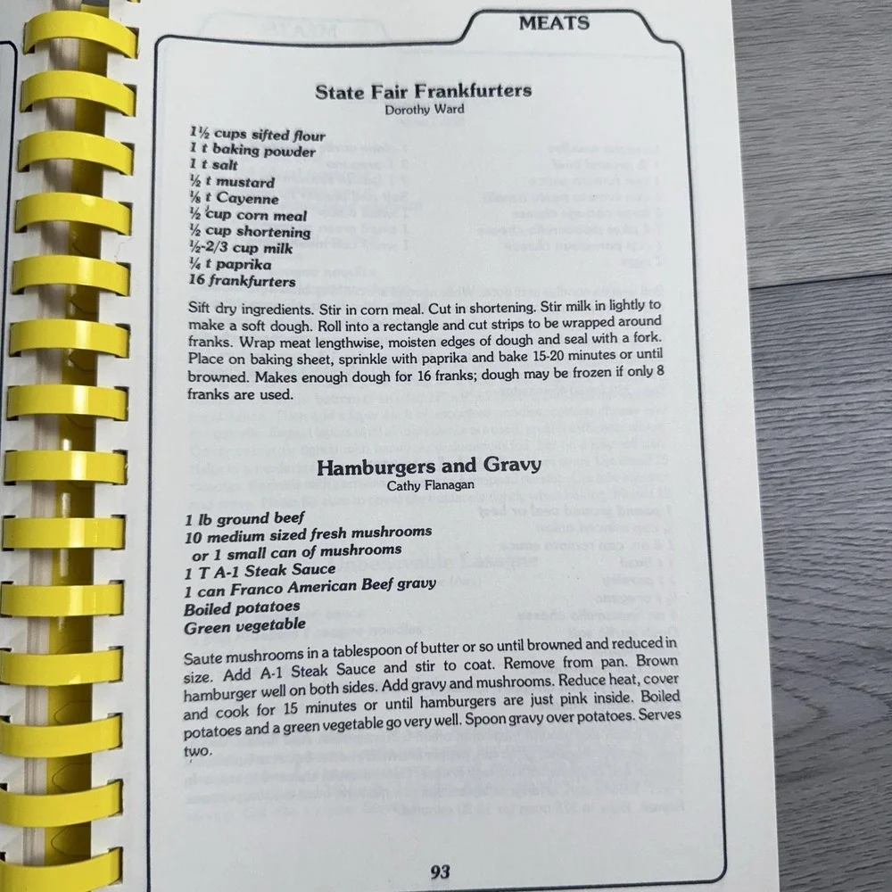 Williamsburg Hospitality & Neighbor To Neighbor Governor's Fare Lot 2 Cookbooks